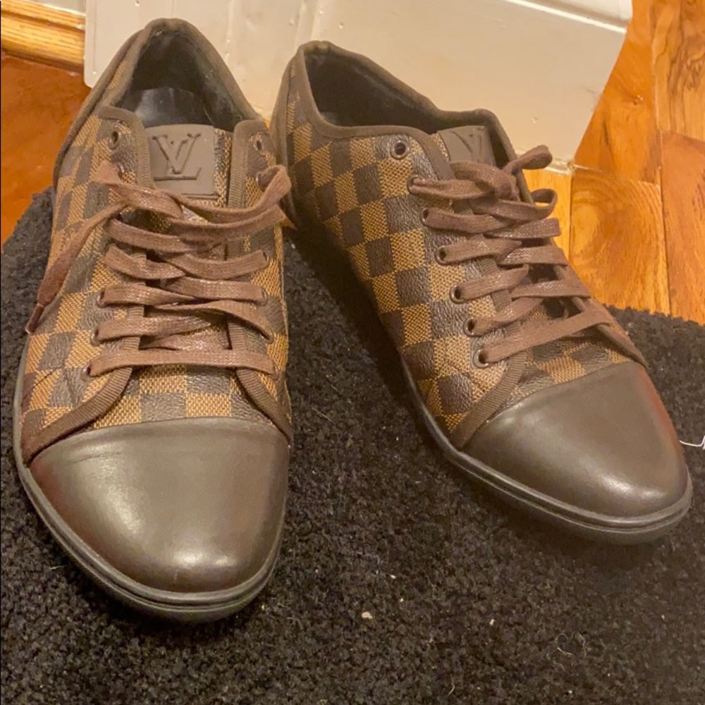 Louis Vuitton Men shoe great condition!